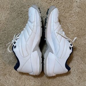 Nike Women’s Air Challenge Golf shoes